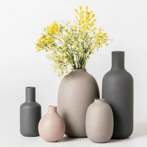 Contemporary Nordic Ceramic Planter for Chic Living Spaces